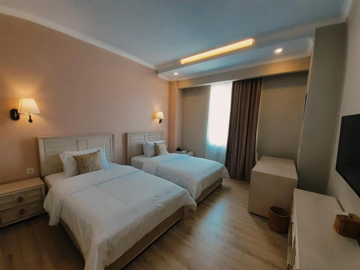 Hotel Villa Emitta Tomohon Dış mekan fotoğraf